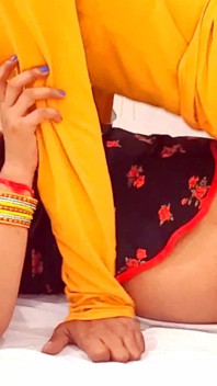 Hot Chubby Housewife Enjoyful Fuck with Servant.