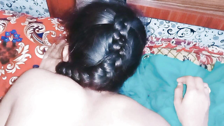 TomatoBig: Piękna dziewczyna Desi seks