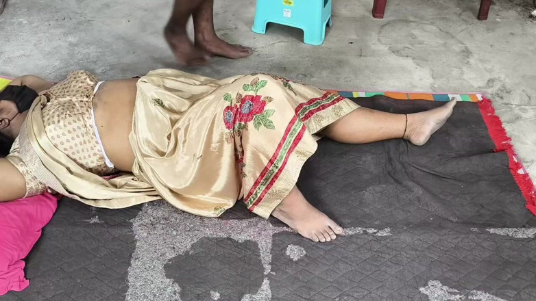 Indian IFS: 새엄마와 배다른 아들의 비하인드 스토리