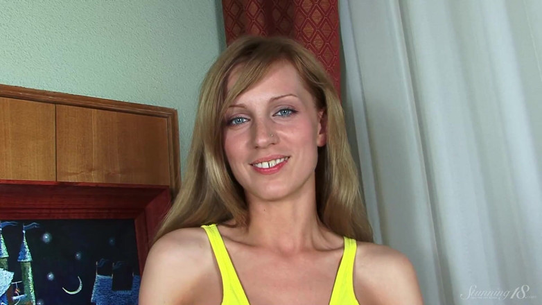 Stunning18: Sexy & Gorgeous