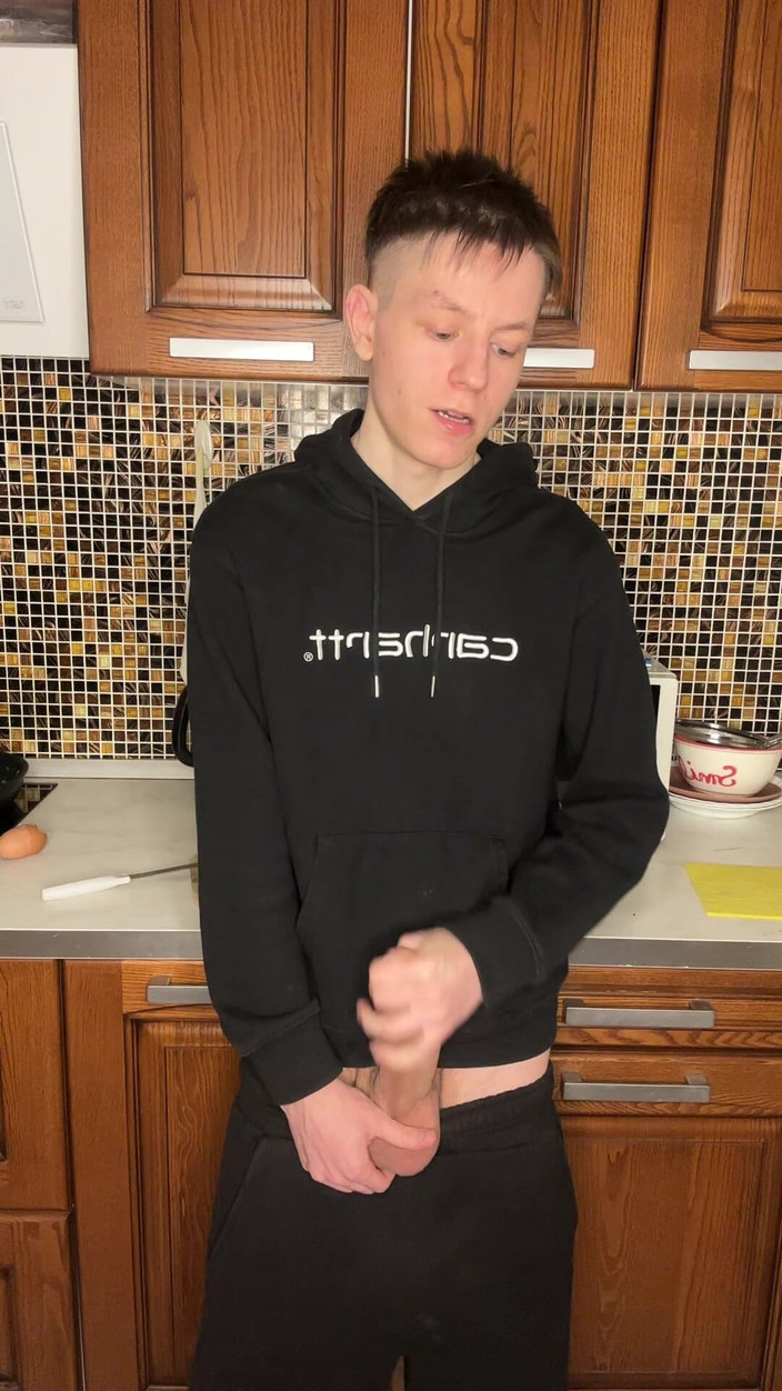 Morflot24: Geile Twink's grote lul aftreksessie