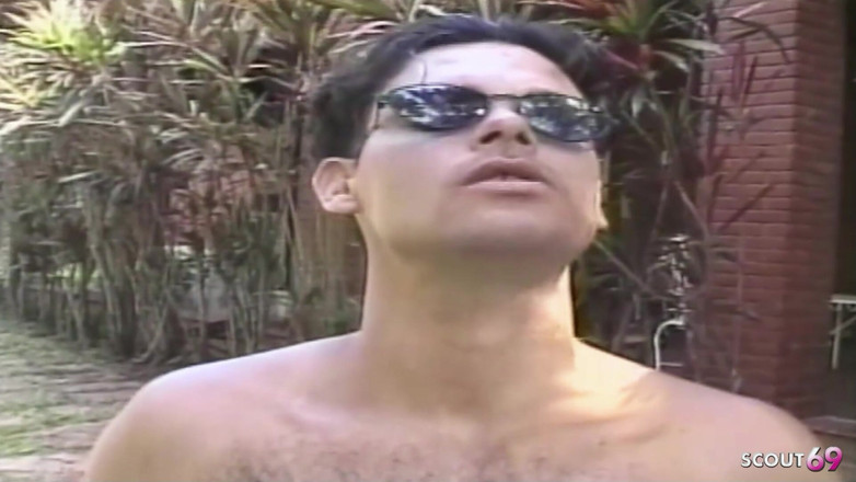 Shemale TS Collection: 야외 쓰리섬에서 두꺼운 자지에 후장 따먹히는 라틴계 여자 거유 트랜니