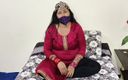 Raju Indian porn: Оргазм красивой пакистанской тетушки с дилдо