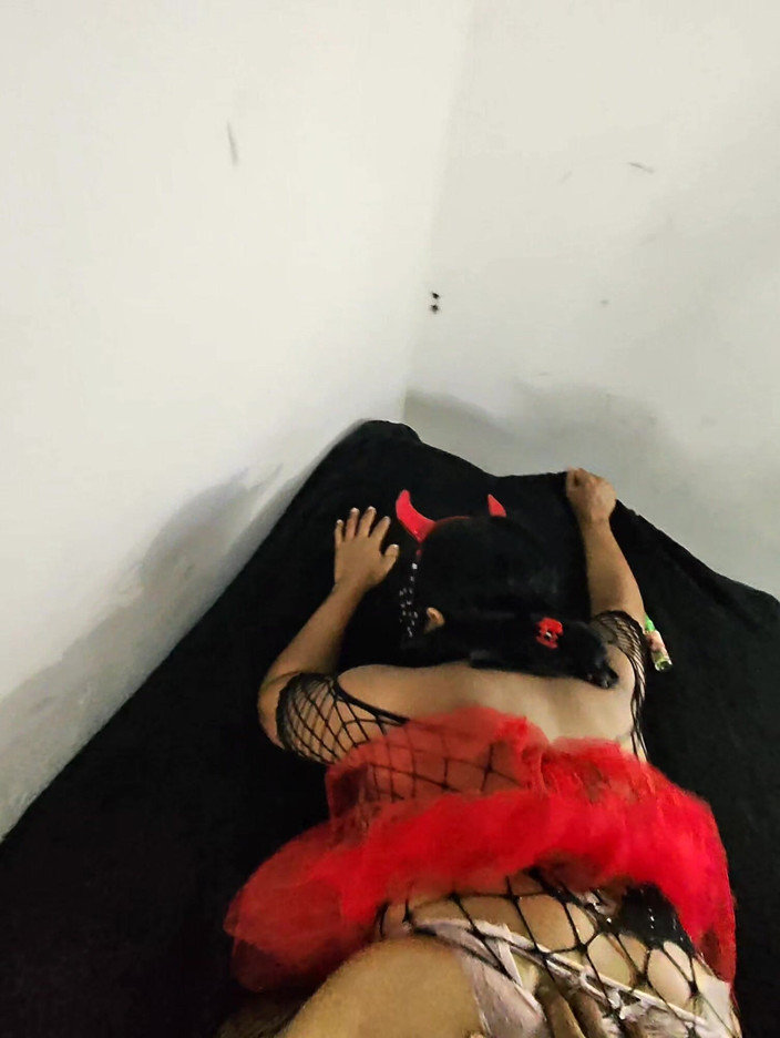 PABLO N3GROBAR: She Devil Got Good Pussy N Throat 2
