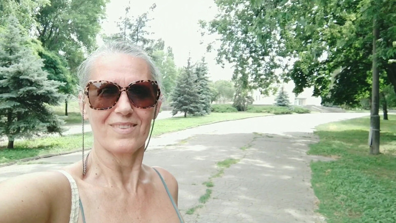 Lukerya: Lukerya Walks am Fluss