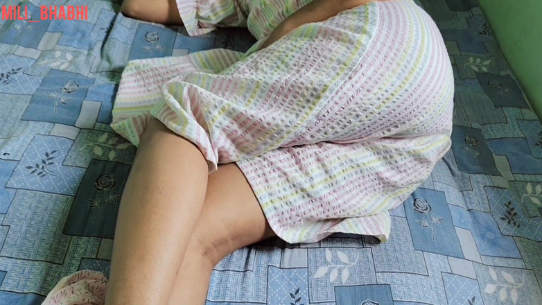 Mili bhabi: 인도 마을 소녀 쪼이는 보지 섹스 비디오, 마을 귀여운 의붓여동생 쪼이는 보지 따먹기 X 비디오, 힌디어 섹스 비디오