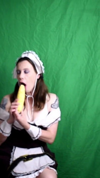Eileen the Cornhusker Has a Popcorn Orgasm
