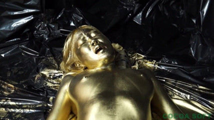 Cocoa Soft: It becomes a golden figure in the college uniform
