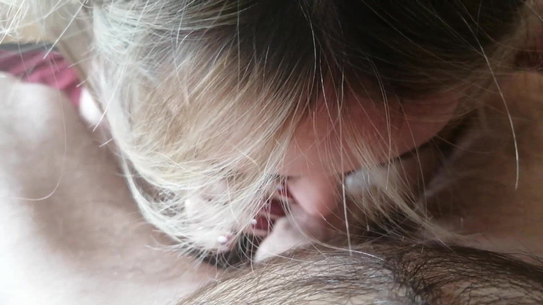 Horny Fuck Bitches: 기꺼이 주부가 성관계를 당하다