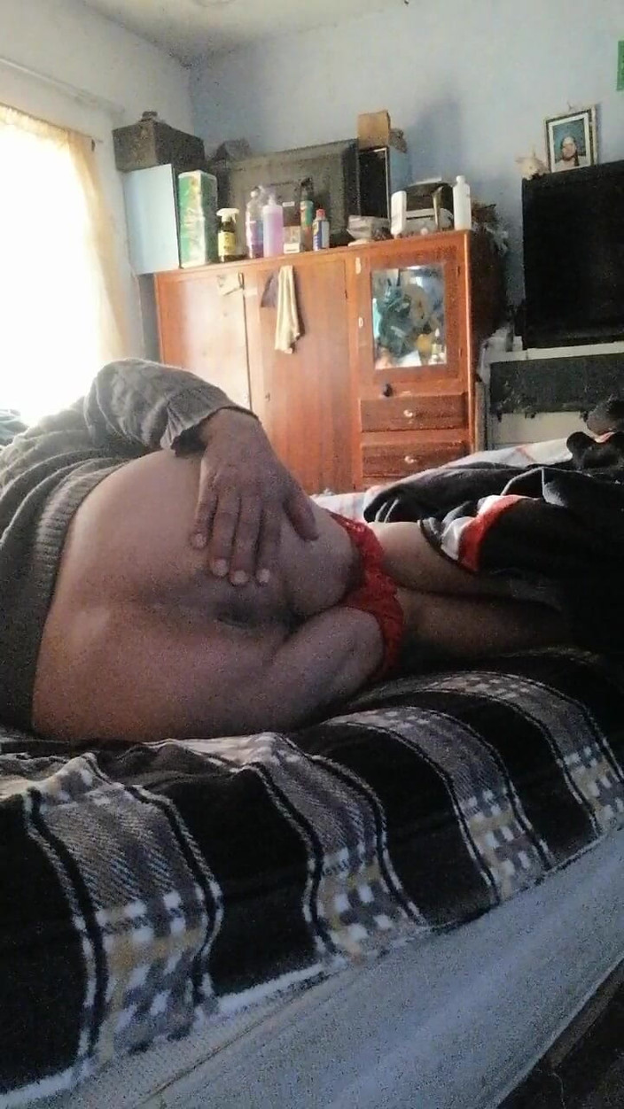 Marga9012: Pelacur di ranjang