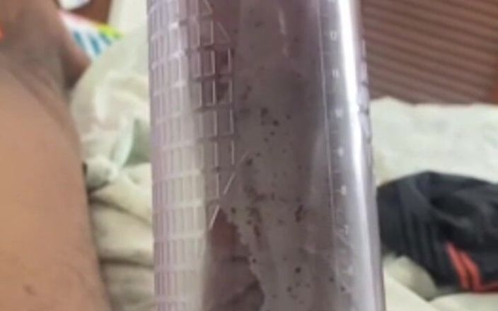 Black-2001: Aku terbangun dengan kontol hitam besarku