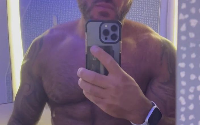 Bjorn Andrey: Soukromý sólo video chlap