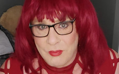 Juniperberi29: Děvka v červené 1