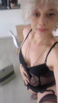 Hai, saya sofy, amatur sebenar yang suka seks, MILF matang yang sukakan zakar