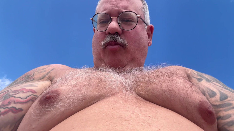 Hand-Free-Daddy-Chub: Sitges Španělsko odhalilo starého nahého tlustého muže