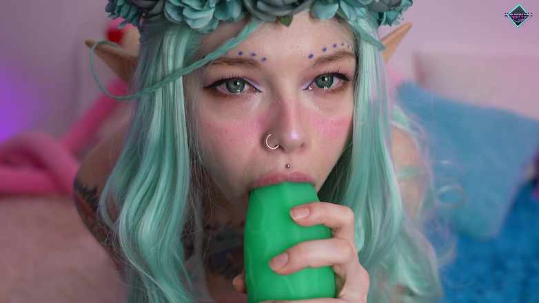 Karneli Bandi: Naughty Elf Plays with a Dragon Toy