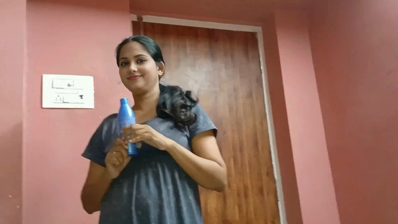 Desisexqueen: Indische mooie vrouw kalme boze echtgenoot met massage