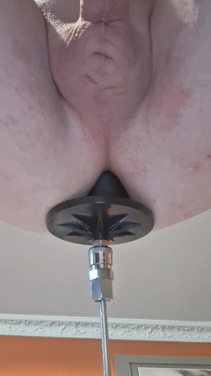 sadiacrossdresser: Fuck Machine