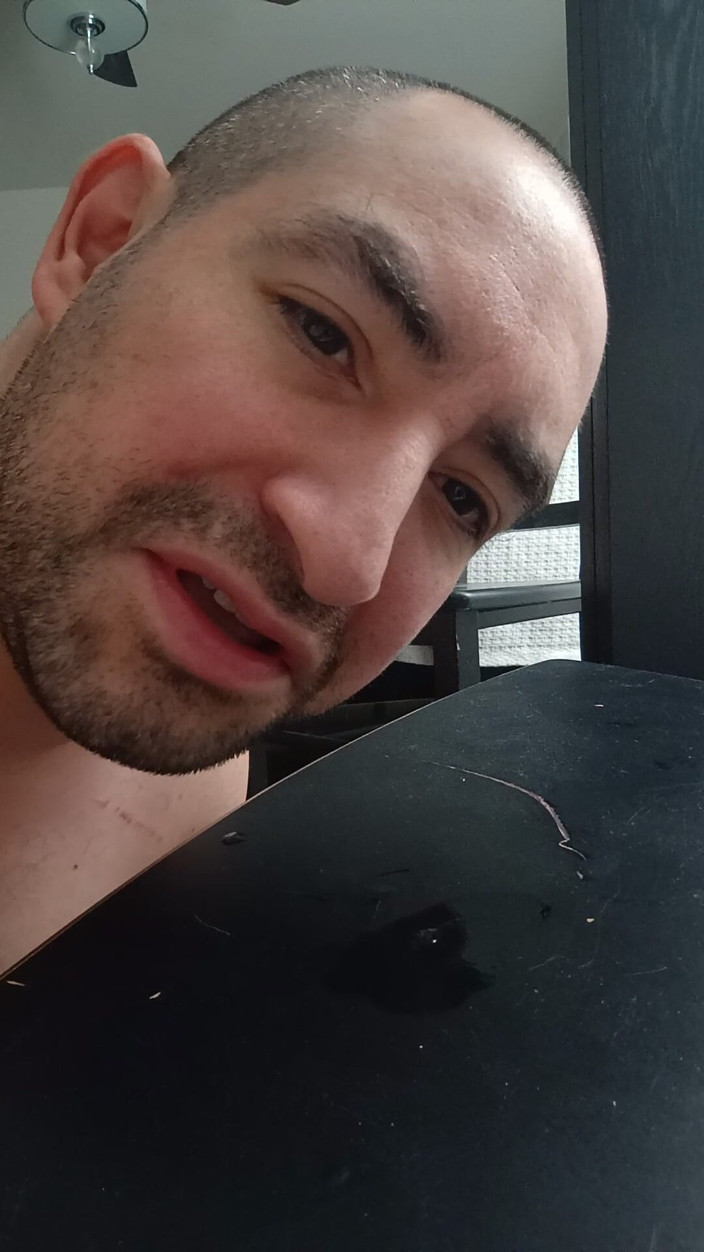 Brandon Lee: Morgon precum och ass Juices