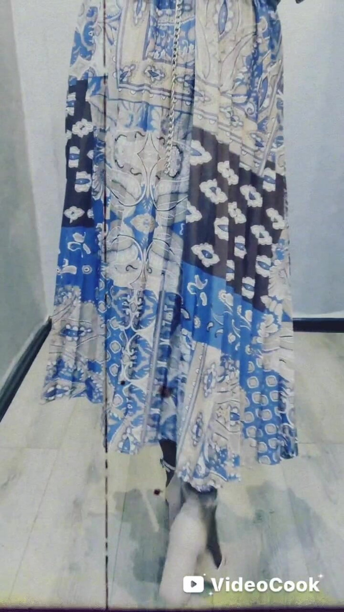 Lana Cross: Прогулянки по дому