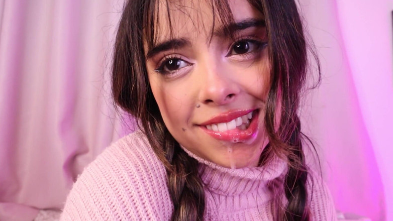 CuttieJennie: Табу: вітчим змушує сквіртувати незайману лише своїм членом