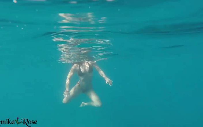 Annika Rose: Amor bajo el agua