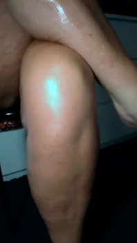 Thick juicy tapping thighs