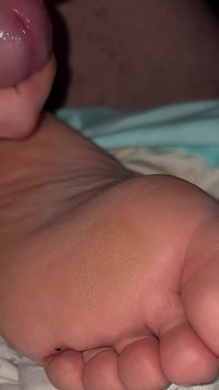 Nghiệp dư footfetish xuất tinh trên lòng bàn chân