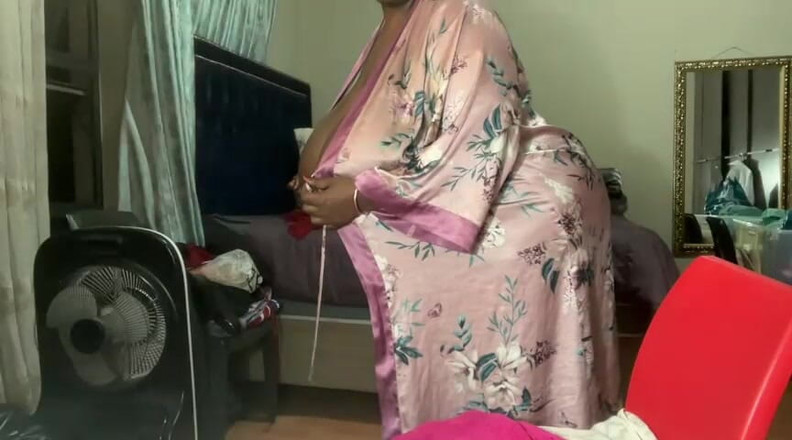 Legendary Booty Overdose: Awek montel Gergasi menampar pantat berair dan fetish merintih