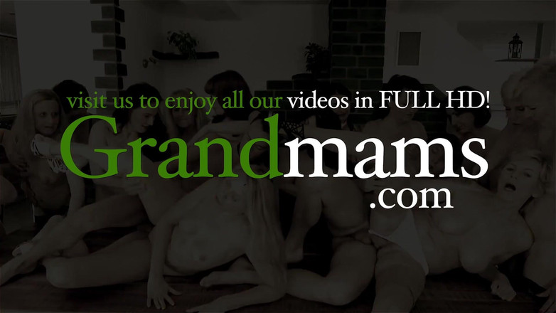 Grandmams: 할머니의 보지를 핥는 방법 배우기