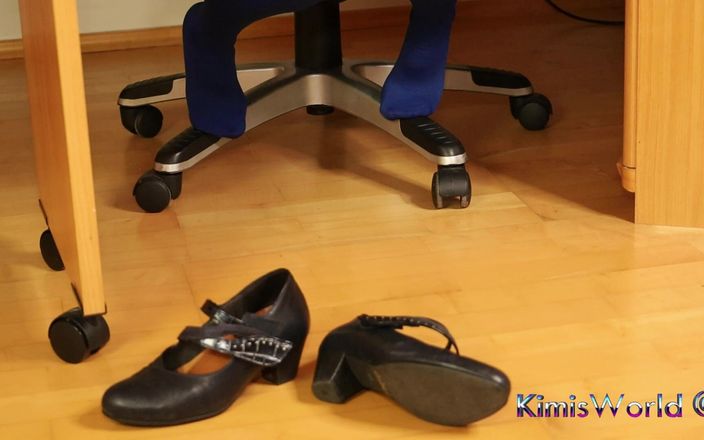 KimisWorld: Blue strumpfhosen, mary jane Heels &amp; shoeplay fetisch necken
