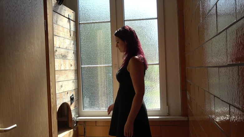 Melina May: Gloryhole Fuck on Truckstopp