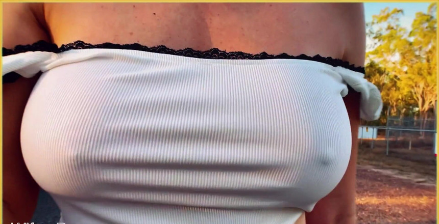 Wifey Does: Buitenshuis tieten exhibitionist