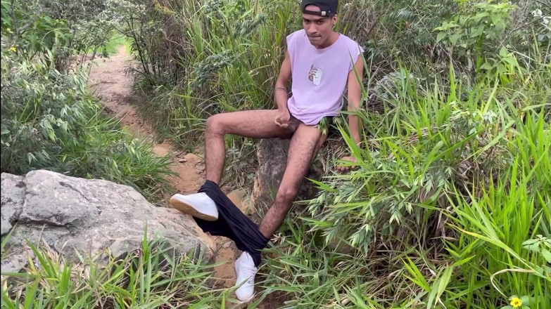 vergar4_daviid: Ciesząc się słomą na świeżym powietrzu