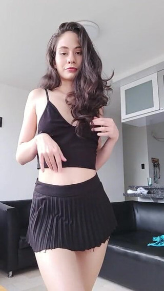 Natti natti: Guarda come sposto il mio corpo così sexy