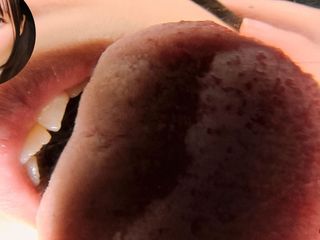 Japan Fetish Fusion: POV Virtual Tongue Kiss : 夢乃美咲の生々しく激しいディープキス