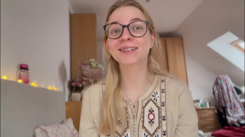 Goddess_Bella_Rae: yah dekhen agar Youre Still Virgin