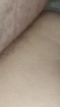 Eigengemaakt amateur anaal met brunette tiener