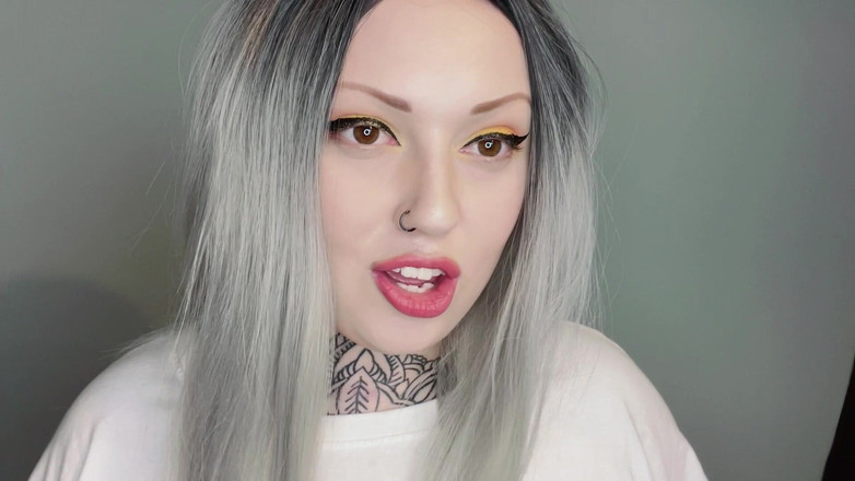 Miss Valentina: La ragazza scopre il tuo feticcio infelino