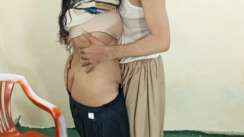 Netu: Cavalcata Anale Sulla Sedia