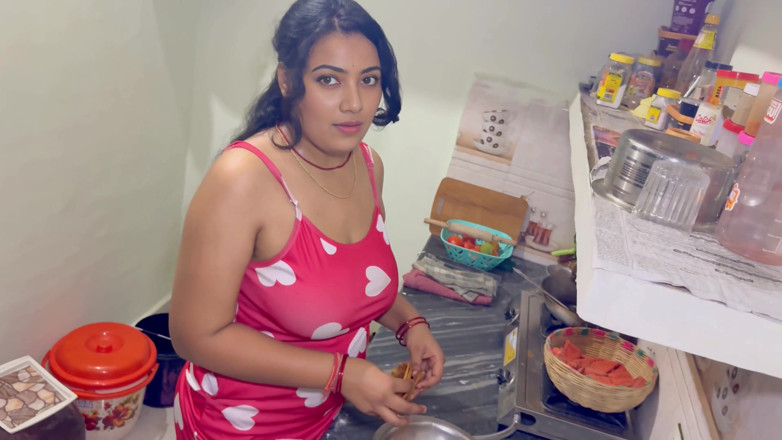 Hotty_ragini: Estoy follando duro a la esposa de mi mejor amigo...