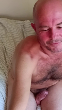 Sesiune de masturbare intimă goală, cumnatul urmărește și filmează - Rockard Daddy