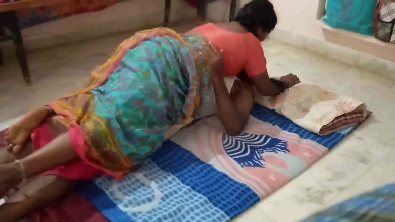 Desi palace: Desi indická krásná manželka hardcore sex video