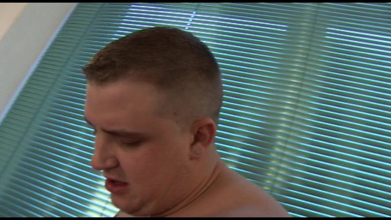 Ukaffair: Seductive Brunette in Rough Amateur Fuck