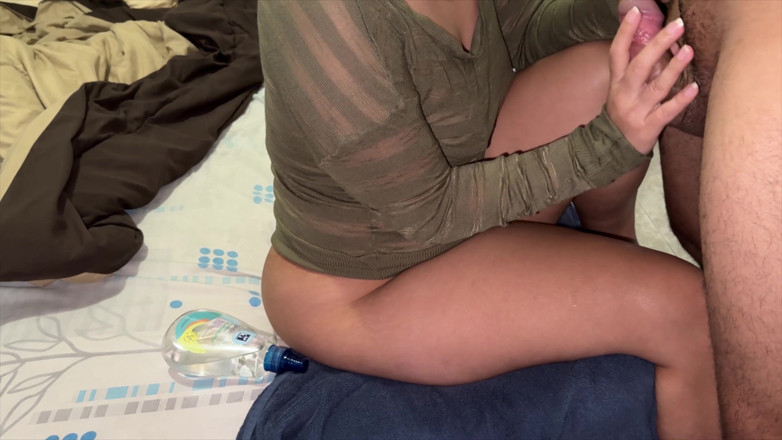 CoupleOfHotSins: でかいお尻のメイドはボスの巨大なチンコを欲しがっていた