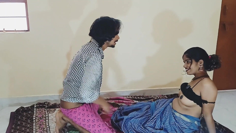 Vija: Deshi moglie tradisce con gli amici marito video porno video...