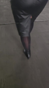 Walking in Ankle Boots
