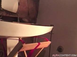 Teens Get it Hard: Uma imaculada milf brunet fodendo com um pau enorme