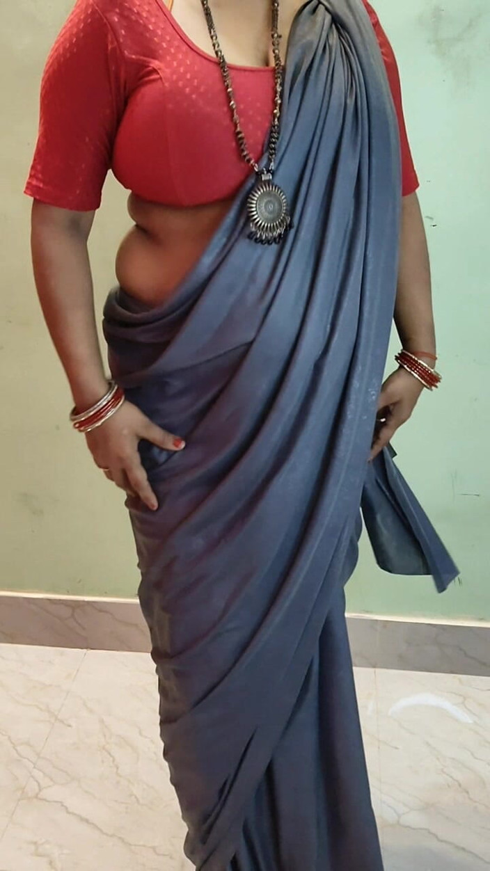 Kavita suman: Indická bbw manželka Saree Blůza Peticot Nahý tanec