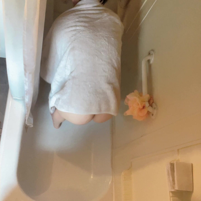sweethanajapanese: Vou Tomar Banho No Vídeo Do Banho